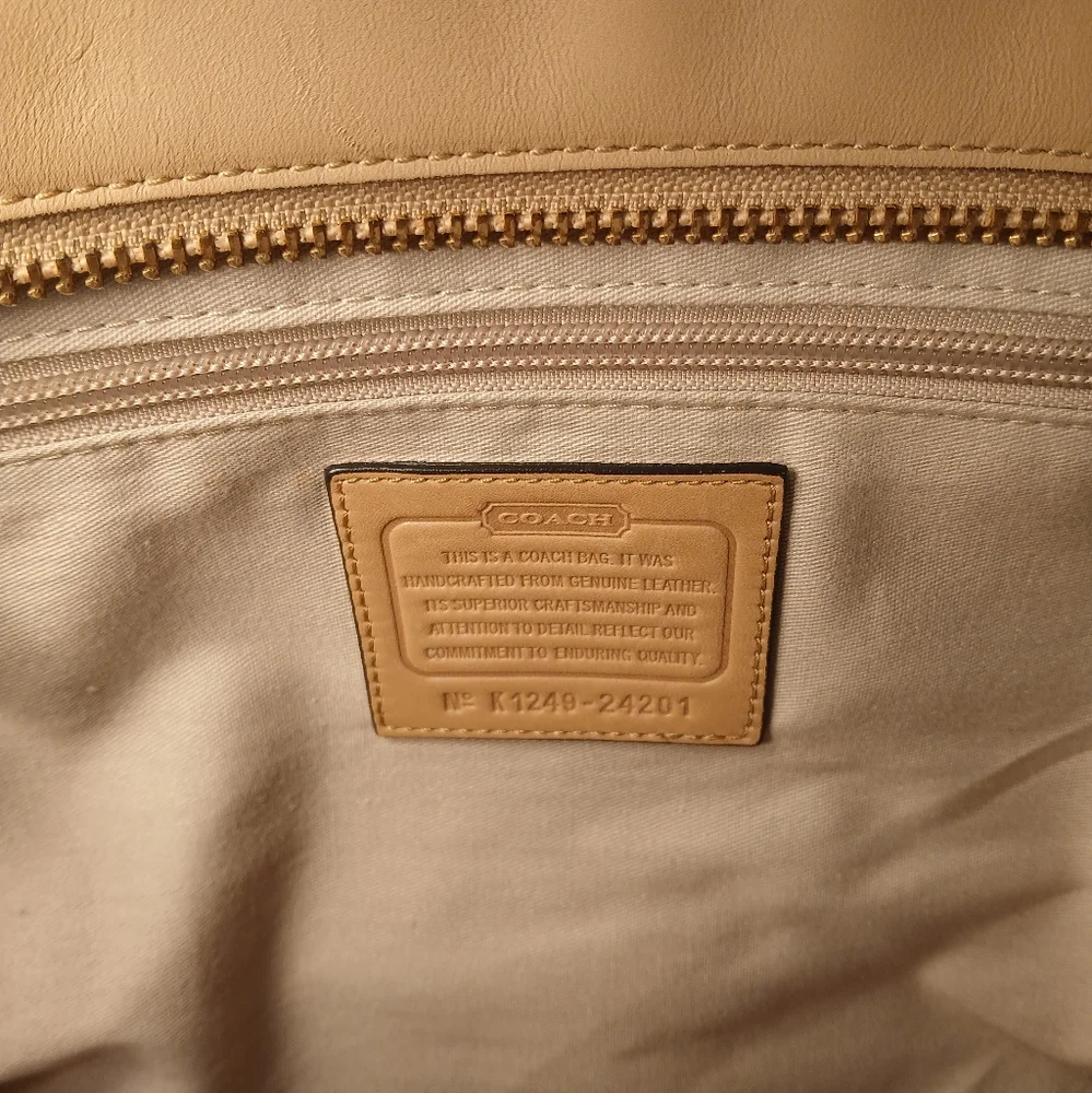 COACH Legacy Candace Tote - Picture 6 of 8